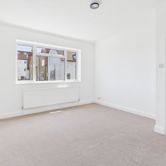 Station Road, Gerrards Cross, Buckinghamshire,SL9 - Photo 1