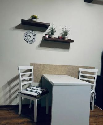 Garsoniera pretabila regim hotelier in centrul Brasovului - Fotografie 1