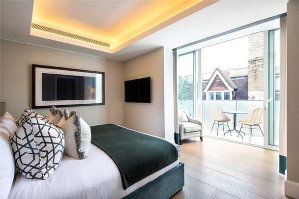 3 bedroom flat with 1 reception and 4 bathrooms in London, W1K - Photo 1
