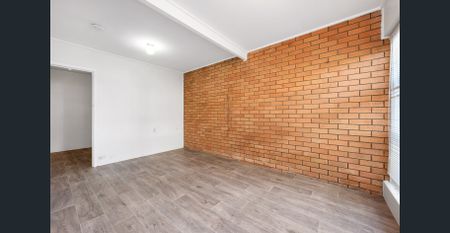 Charming One-Bedroom Unit in a Small, Quiet Complex - Photo 5