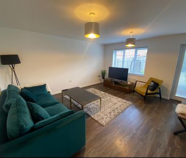 3 bedroom semi-detached house to rent - Photo 2