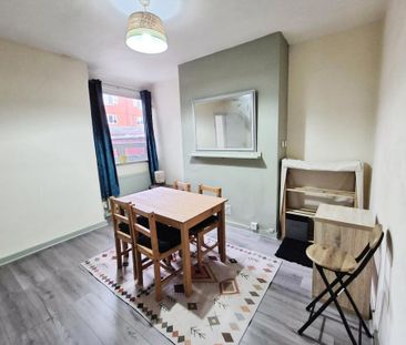 2 bedroom terraced house to rent - Photo 3