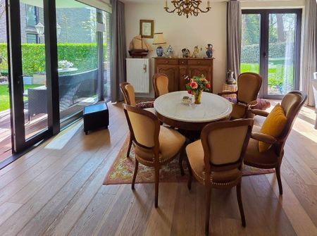 service flat met 1 slaapkamer en tuin + mogelijkheid tot parkeerplaats - Photo 2