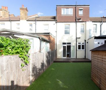 4 Bed Terraced House, Boscombe Road, SW17 - Photo 5