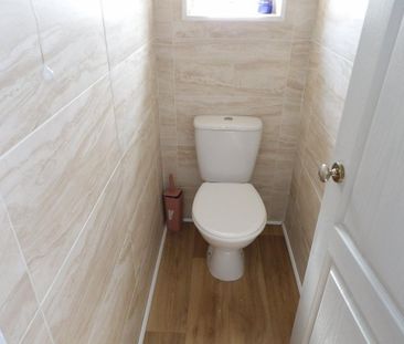 3 bedroom semi-detached house to rent - Photo 5