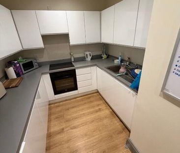 Apt 5, 1 Sussex Place, Belfast, BT2 8AL - Photo 5