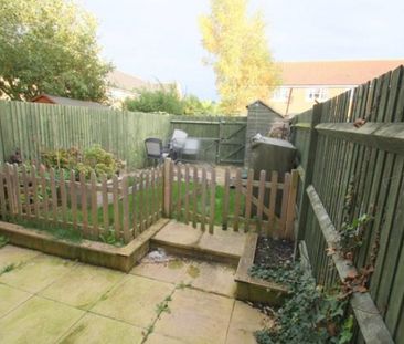 Lacock Gardens, Maidstone - Photo 3
