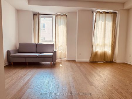 For Lease - 70 Chicago Lane, Markham, Ontario - Photo 5