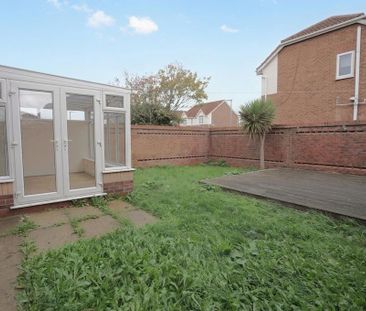 3 bedroom detached house to rent - Photo 6