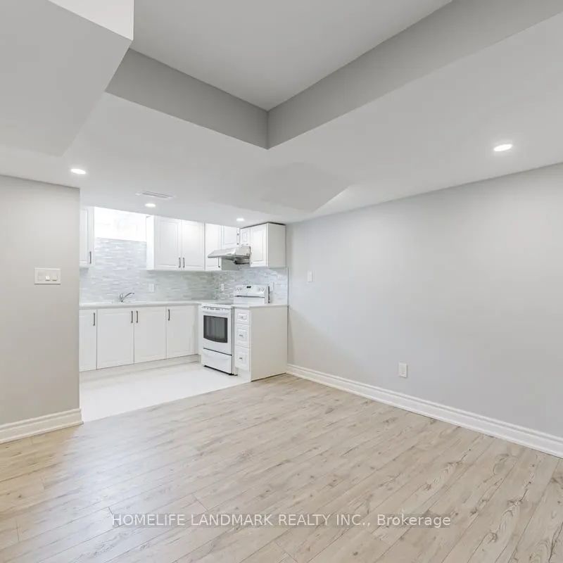 Detached Home For Lease | N9265857 - Photo 1