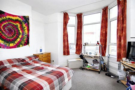 Beaumont Road, Flat 2, Plymouth - Photo 3