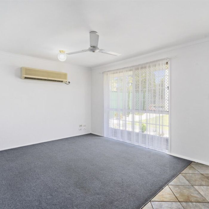 The best location in Browns Plains! - Photo 1