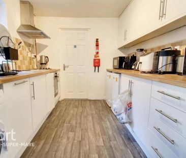 1 bedroom in a house share to rent - Photo 3