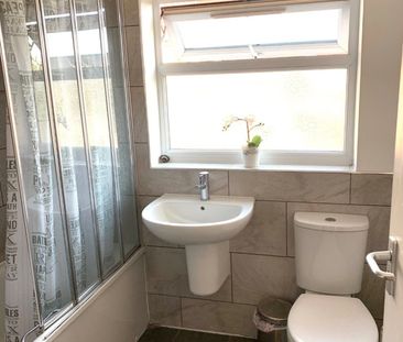 Room in a Shared House, Stonebridge Way, HA9 - Photo 5