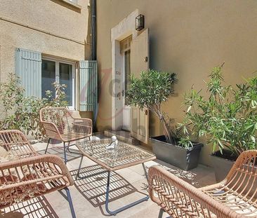 Noves : Maison de village avec terrasse, - Photo 1