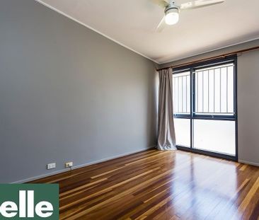 Unit 1/38 Wellington Street, - Photo 3