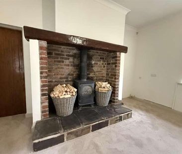 Tivy Dale, Cawthorne, Barnsley, S75 - Photo 1