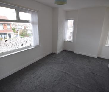 To Let 2 Bed End Terraced House - Photo 3