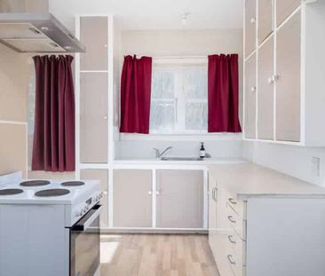 Three Bedroom Home On Keppel Street! - Photo 1