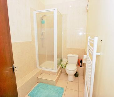 3 Bed Flat, Hyde Park Road, LS6 - Photo 5