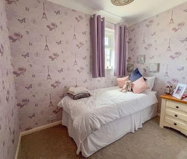 Hever Close, Hockley, SS5 - Photo 3