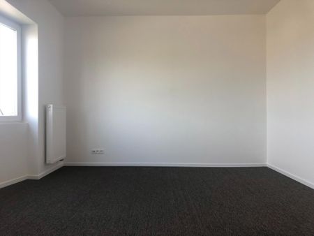 Ruime woning met terras en 3 slaapkamers BEZOEKMOMENT VOL / VISITING MOMENT FULL - Foto 2