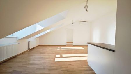 KLIMATISIERTE, SANIERTE 2-ZIMMER DG WOHNUNG - Photo 2