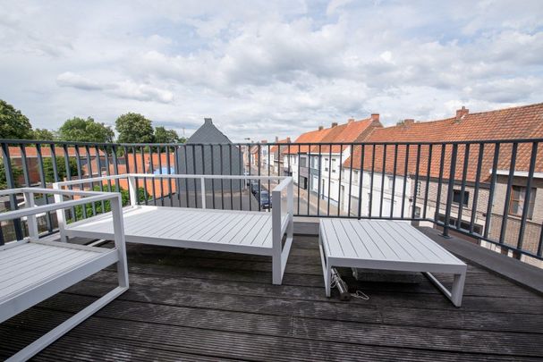 Lichtrijk appartement met 3 slaapkamers in Centrum Waregem - Photo 1