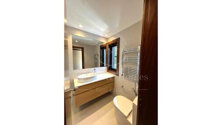 Estoril. Moradia T3+1, sem móveis. Condomínio privado com piscina. - Photo 5