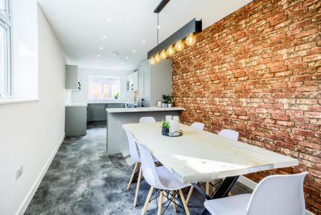 6 bedroom terraced house to rent - Photo 3