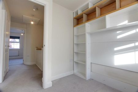 3 bedroom terraced house to rent - Photo 5