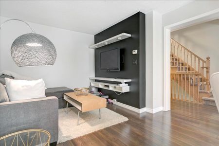 For Lease - 3035 Drumloch Avenue, Oakville, Ontario - Photo 3