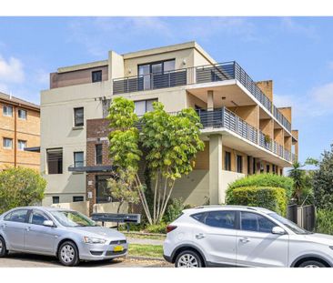 Stylish Living in Prime Hurstville Location - Photo 3