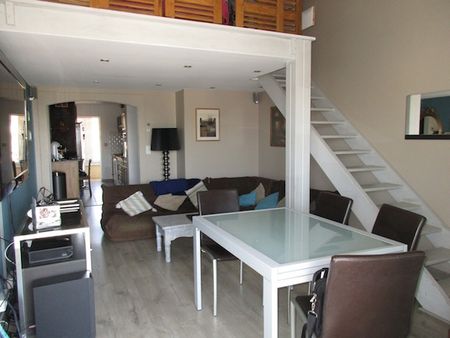 Location Appartement 4 pièces 65m² - Photo 2