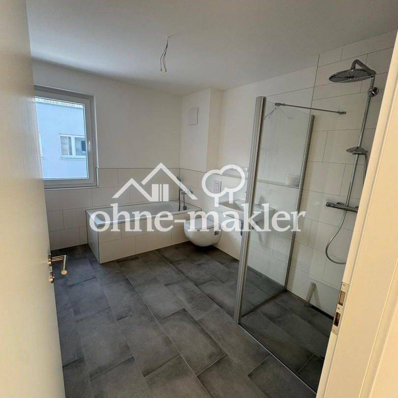 Erstbezug 3-Zimmer Wohnung mit großem Balkon - Neubau - Photo 1