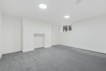 2 Bed Flat, Wilbraham Road, M21 - Photo 3