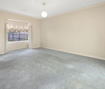 TWO BEDROOM HOME IN CENTRAL LOCATION! - Photo 1