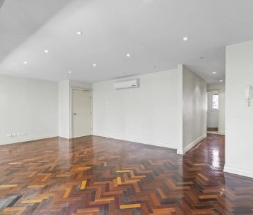 Private Whole‑Level Apartment in Prime Hawthorn Location - Photo 6