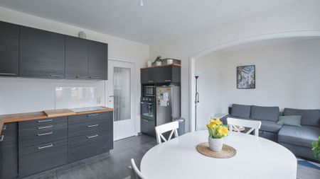 Appartement te huur in Woluwe-Saint-Lambert - Photo 3
