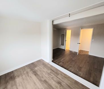 For Lease - 477 Dean Avenue Unit# 4, Oshawa, Ontario - Photo 3