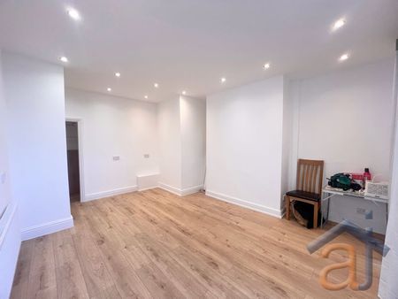 To Let – Studio Apartment, St. Lukes Road, Southport – Ground Floor - Photo 4