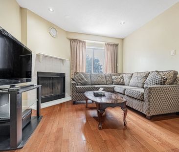 For Lease - 356 Laurentian Avenue, Mississauga, Ontario - Photo 6