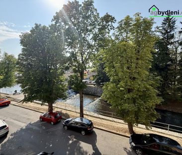 Pronájem bytu 2+1 60 m2 - Fotografie 3