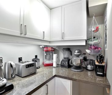 For Lease - 415 Locust Street Unit# 306, Burlington, Ontario - Photo 6