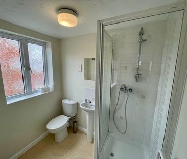 2 bedroom apartment to rent - Photo 6