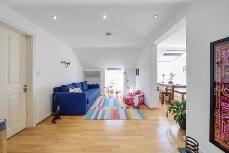 1 bedroom flat to rent - Photo 2