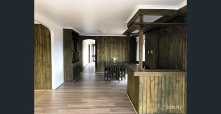 Location Location! - Photo 5