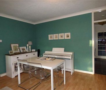 2 bedroom property to rent - Photo 1