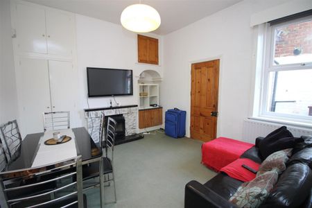 2 bedroom Flat to rent in Shortridge Terrace, Jesmond, Newcastle Upon Tyne NE2 - Photo 2