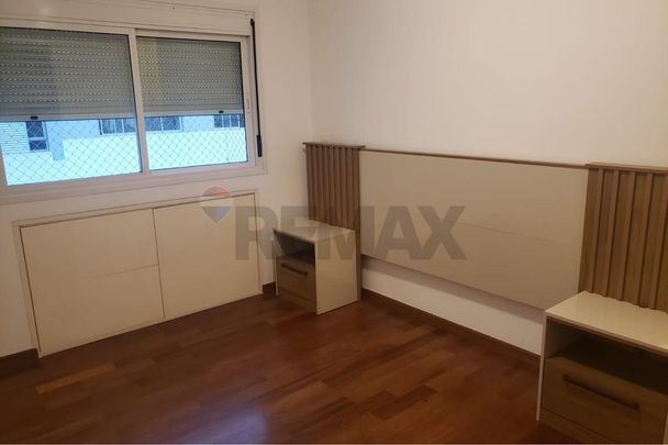 Seu Novo Lar na Aclimação: Conforto e Sofisticação - Photo 1